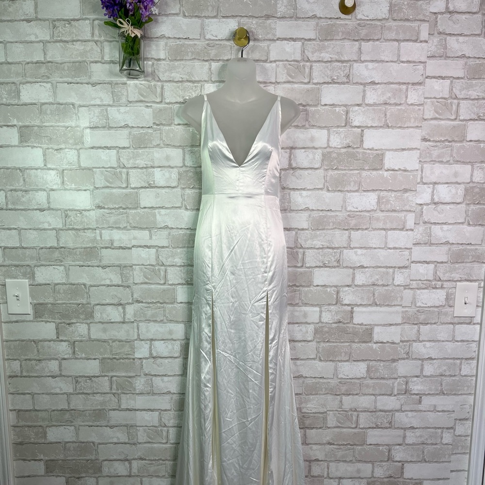NWT Alamour White Gown Izabelle Ivory Wedding Dress